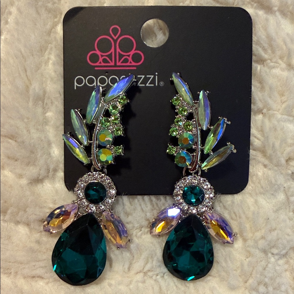 NWT Green Rhinestones Earrings(Last One) - Picture 3 of 3